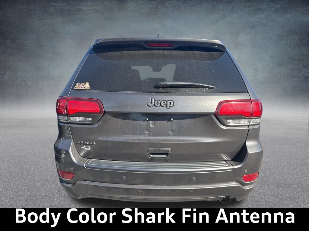 2021 Jeep Grand Cherokee Anniversary Edition photo 2