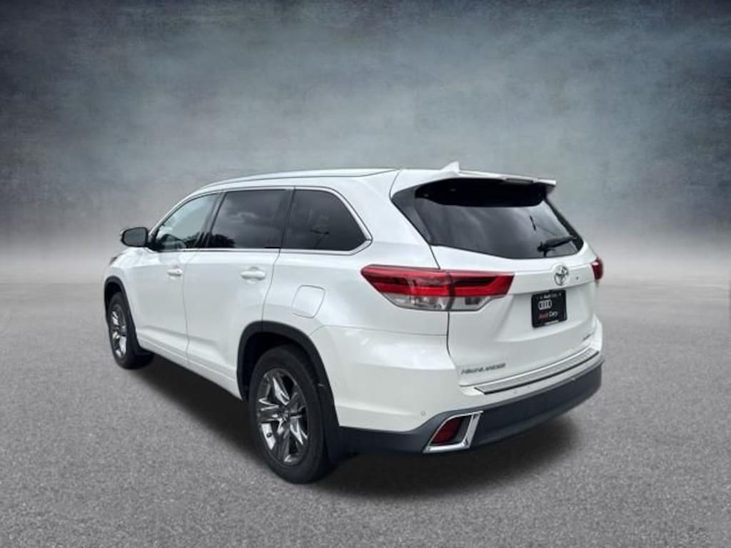Used 2018 Toyota Highlander Limited Platinum SUV