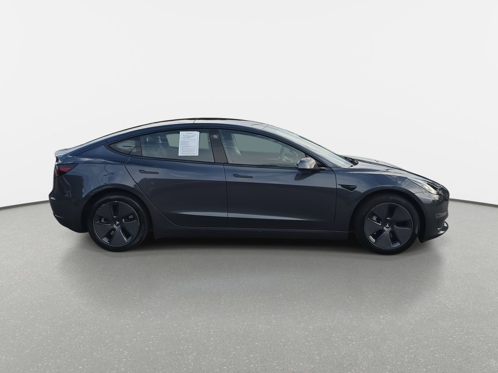 2022 Tesla Model 3 Long Range photo 4