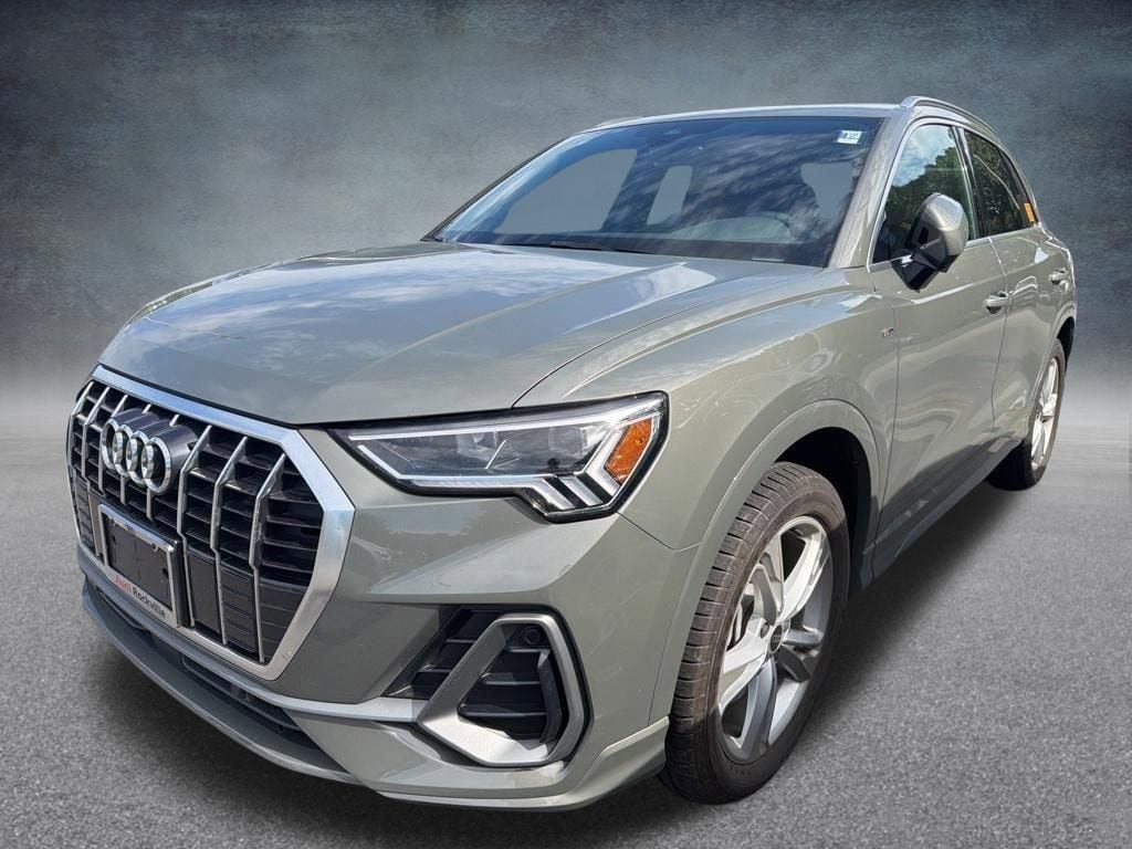 2023 Audi Q3 45 TFSI S Line Premium quattro's photo