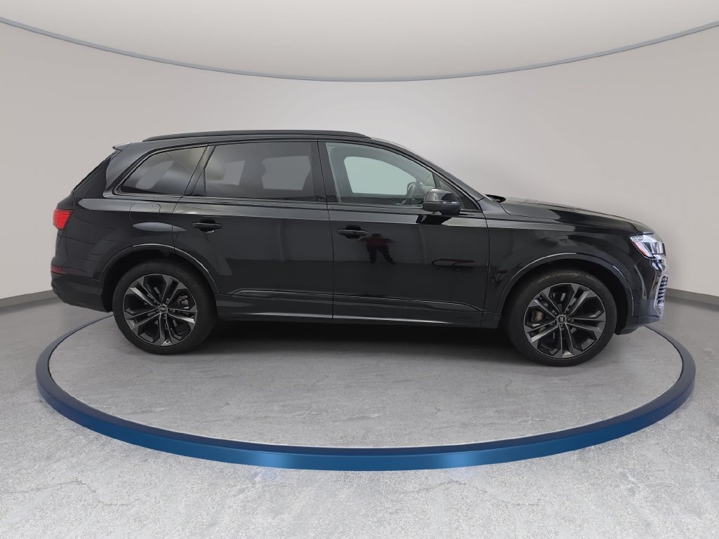 Used 2025 Audi Q7 55 Premium Plus SUV