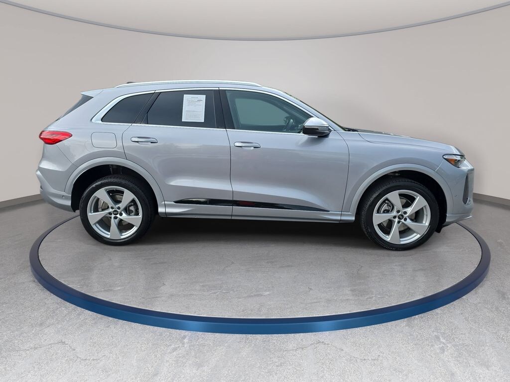 Certified 2025 Audi Q5 2.0T Premium Plus SUV