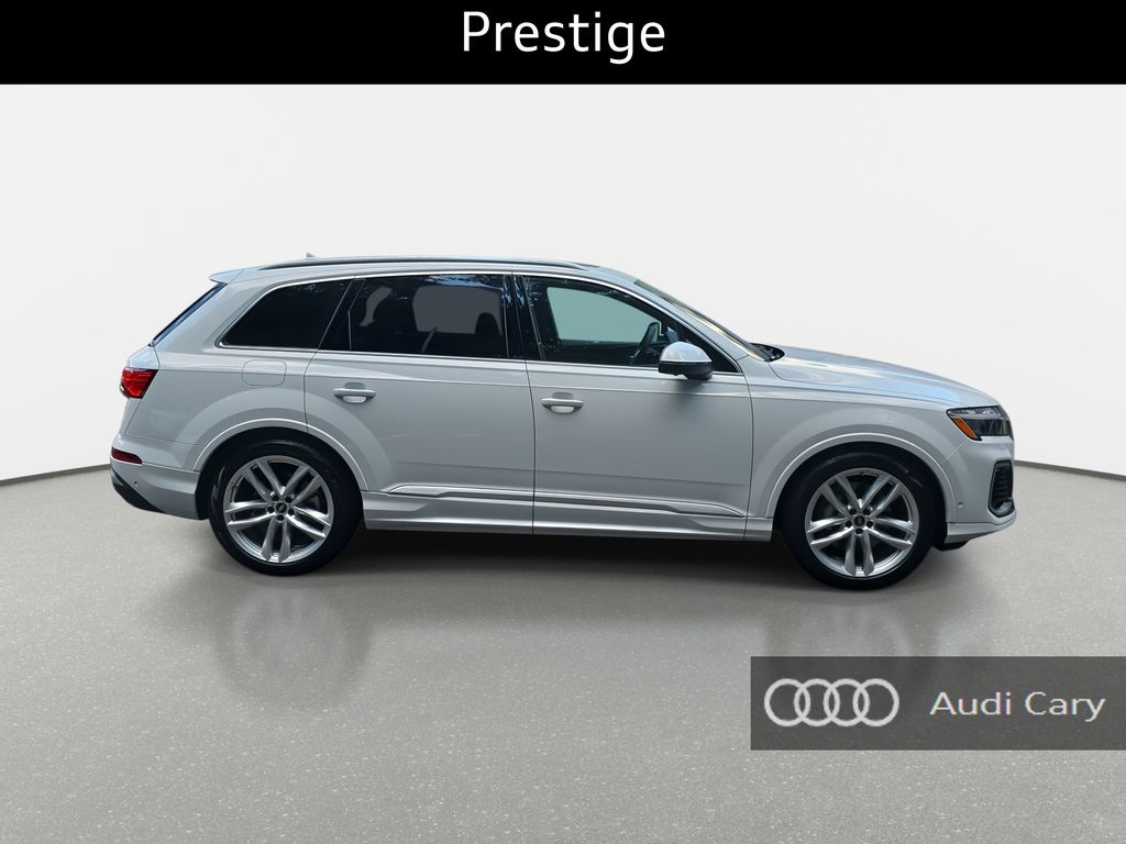 2025 Audi Q7 55 Prestige photo 4