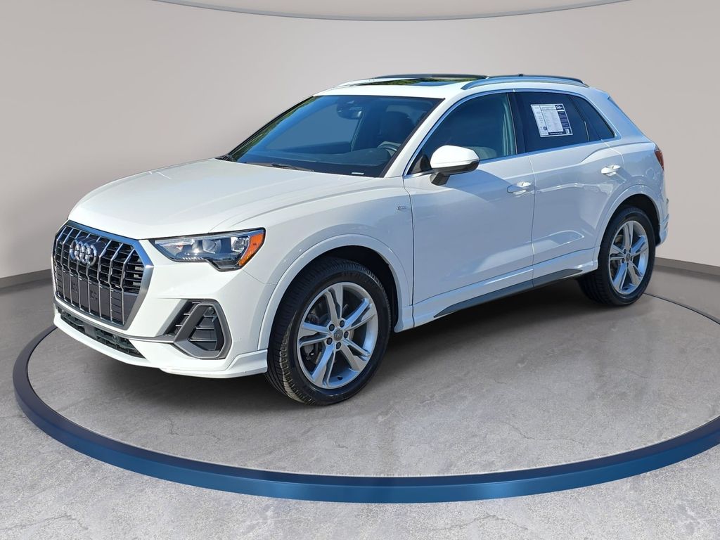 2020 Audi Q3 45 TFSI S Line Premium quattro's photo