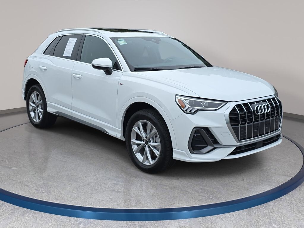 Certified 2025 Audi Q3 Premium SUV