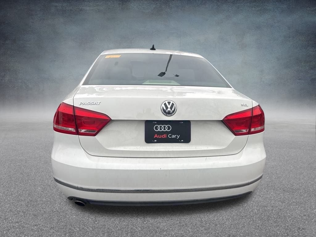 Used 2013 Volkswagen Passat 2.5 SEL Sedan