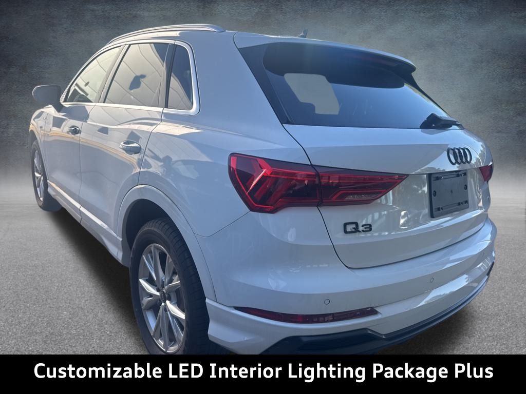 2022 Audi Q3 S line Premium Plus photo 2