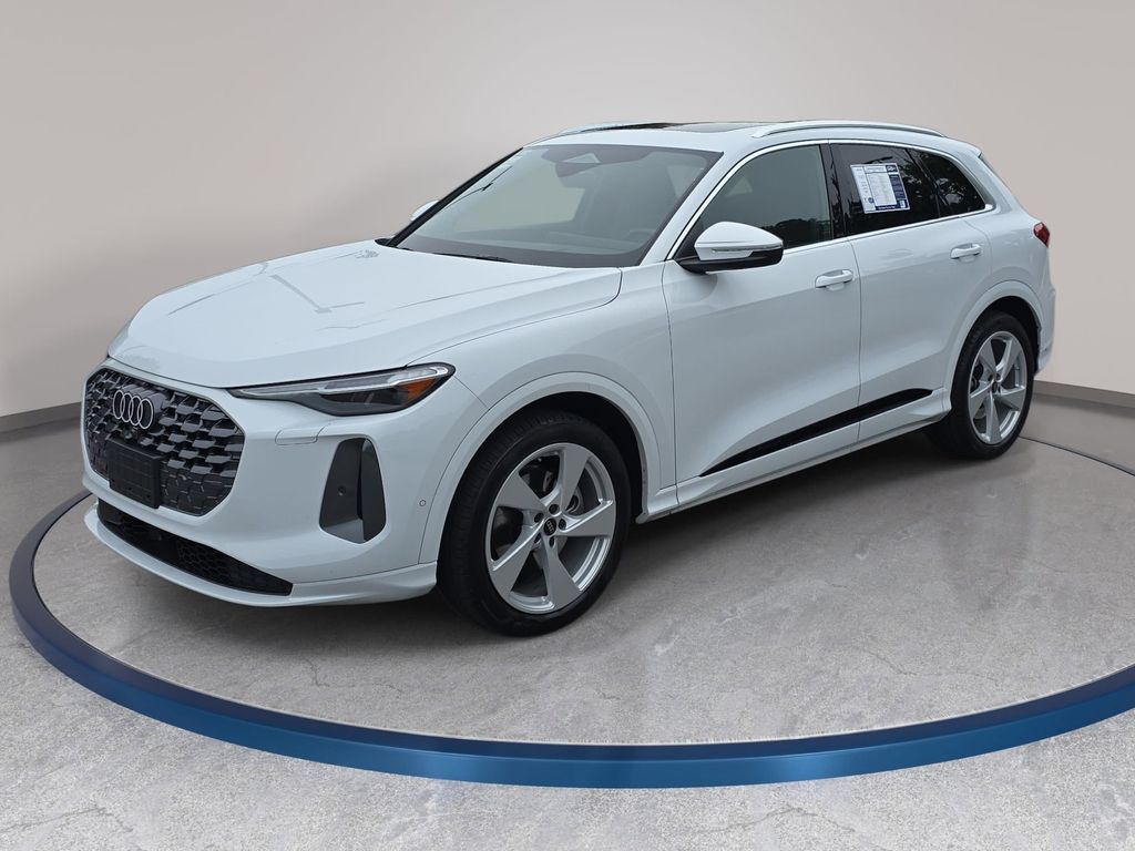 2025 Audi Q5 Prestige quattro's photo