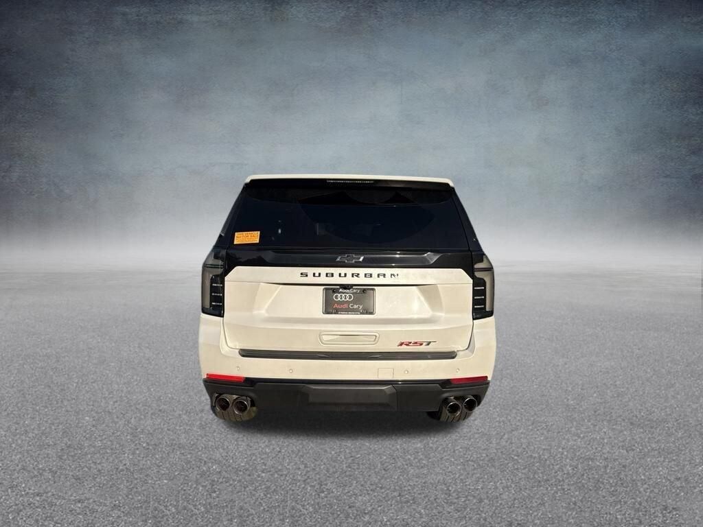 Used 2025 Chevrolet Suburban RST SUV