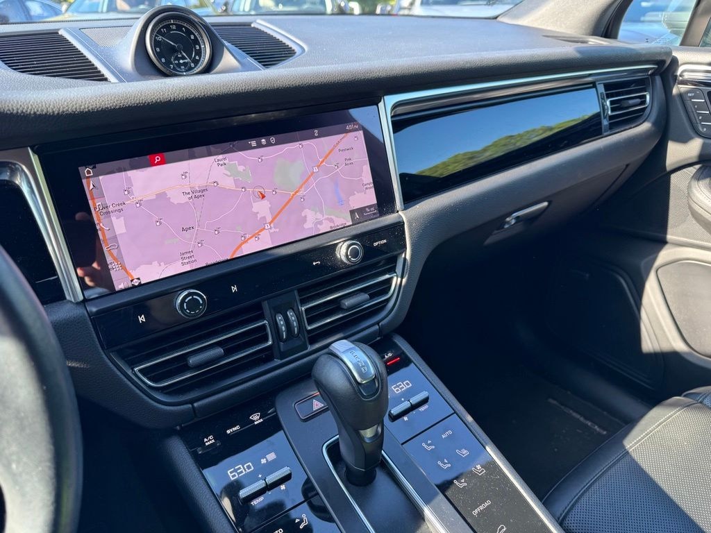 Used 2022 Porsche Macan Base SUV