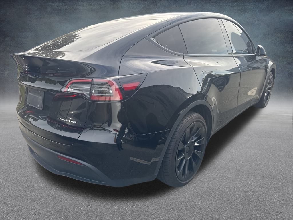 2022 Tesla Model Y Long Range photo 4