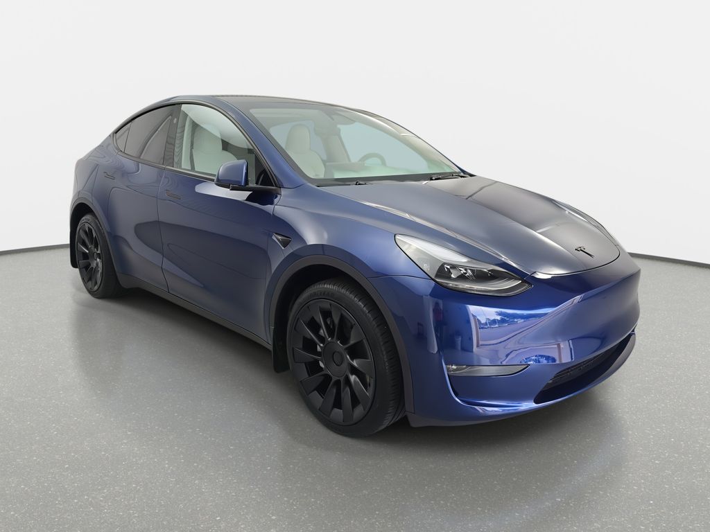 2024 Tesla Model Y Long Range photo 3