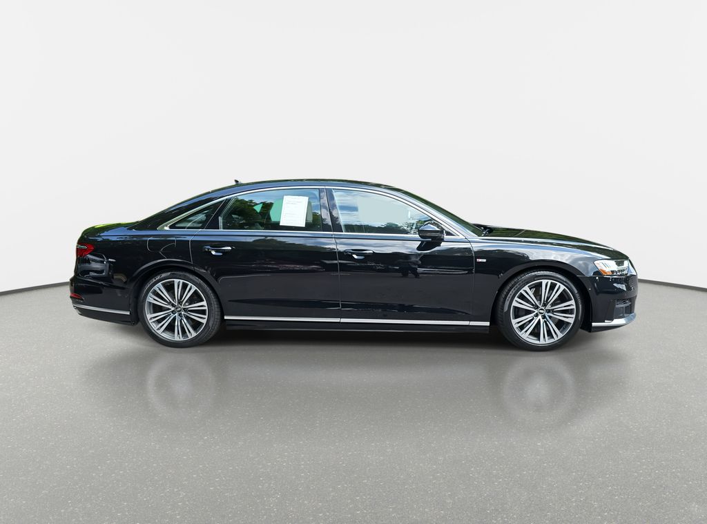 2021 Audi A8 4.0 Quattro photo 4