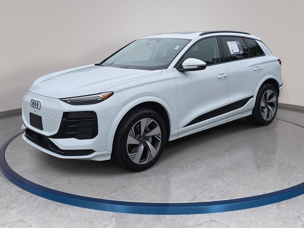 2025 Audi Q6 e-tron Premium Plus quattro's photo