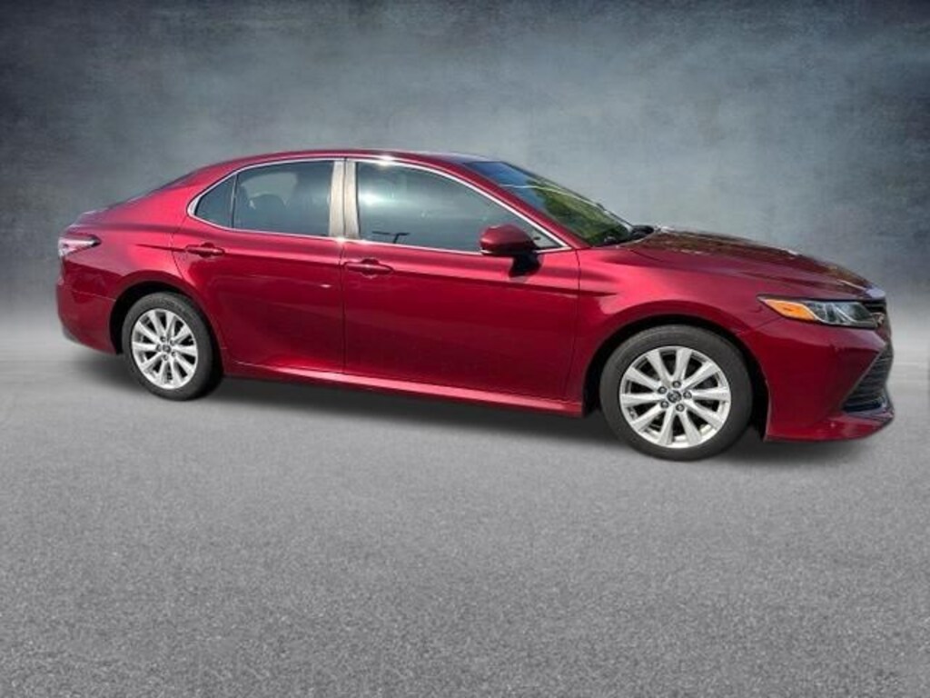 Used 2018 Toyota Camry LE Sedan