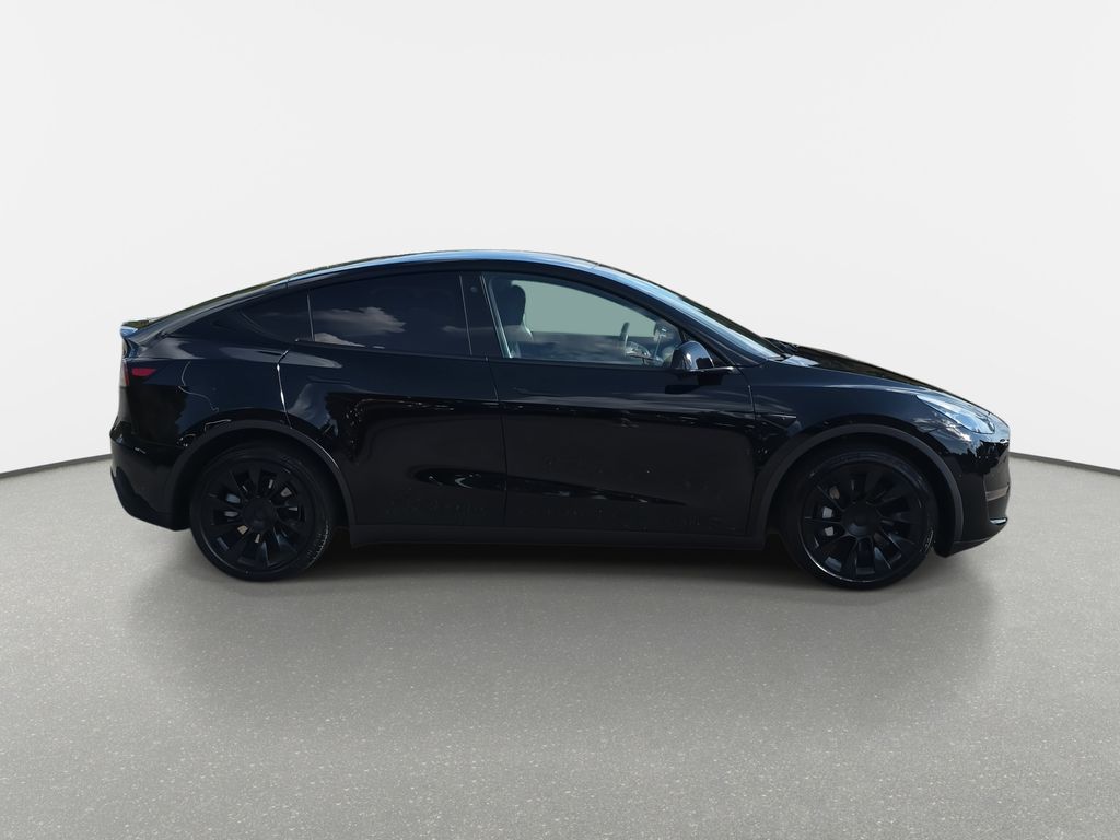 2022 Tesla Model Y Long Range photo 4