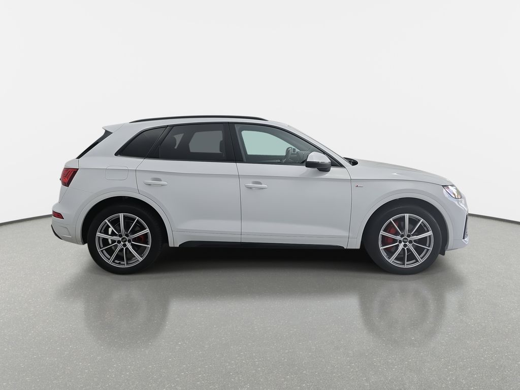 2024 Audi Q5 55 Premium Plus photo 4