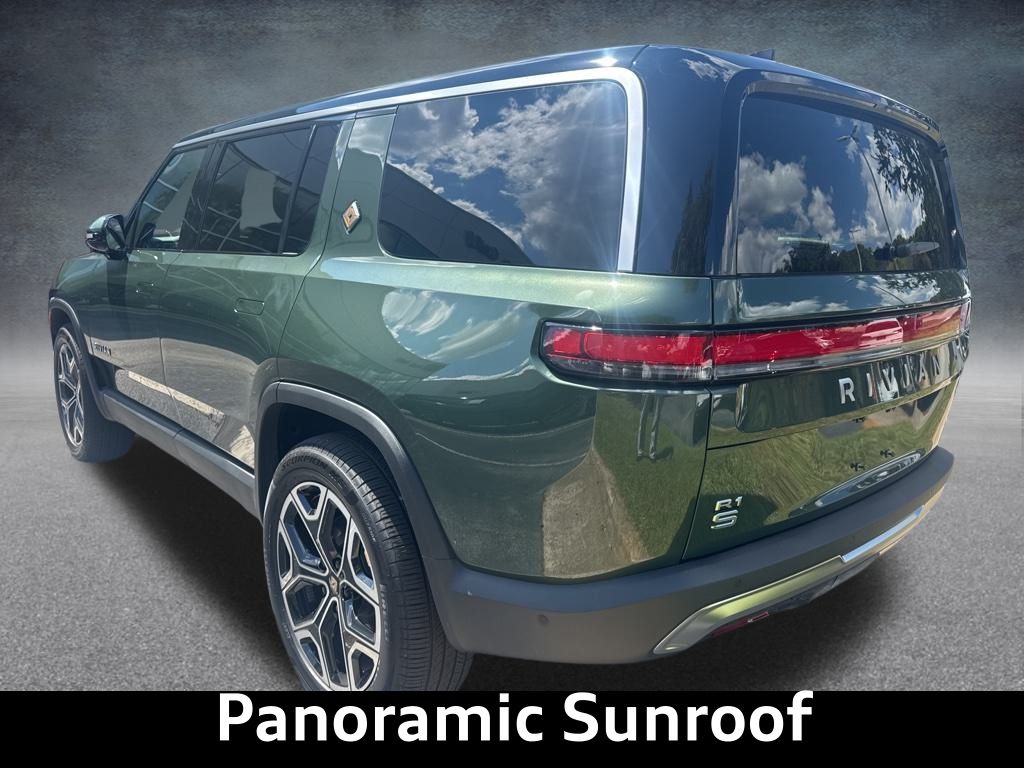 2025 Rivian R1S Adventure photo 2