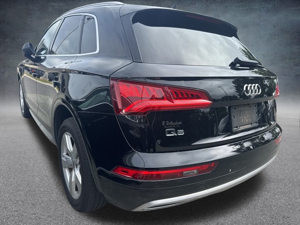 2019 Audi Q5 2.0T Premium Plus photo 2