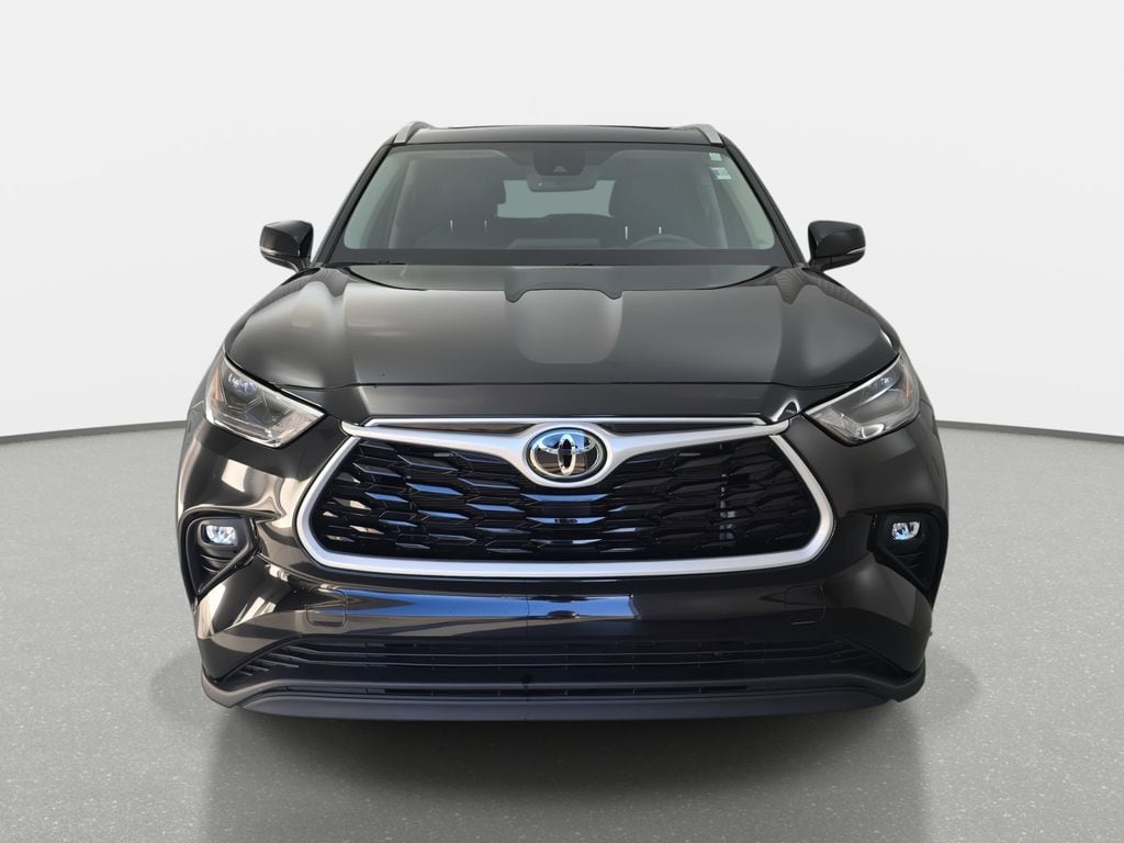 Used 2023 Toyota Highlander XLE SUV