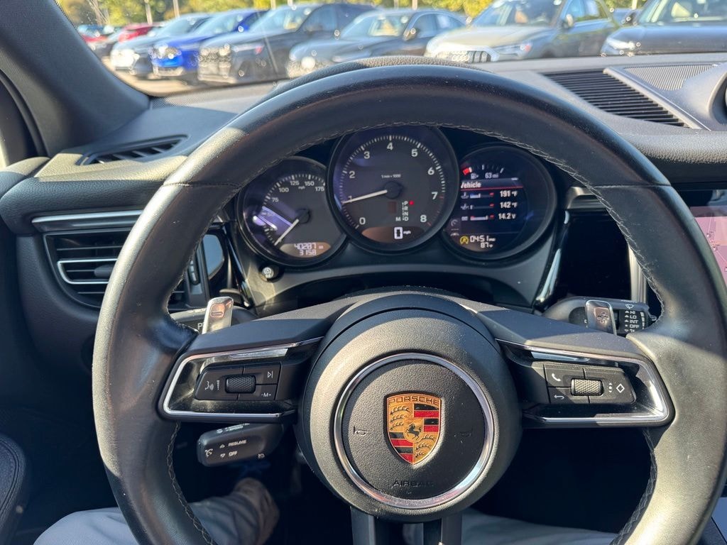 Used 2022 Porsche Macan Base SUV