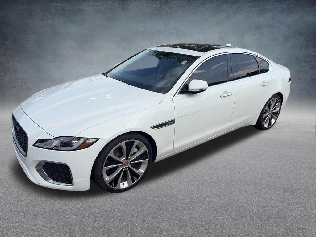 Used 2022 Jaguar XF SE Sedan