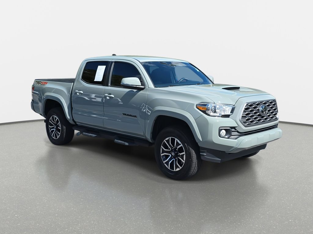 2022 Toyota Tacoma TRD Sport photo 3