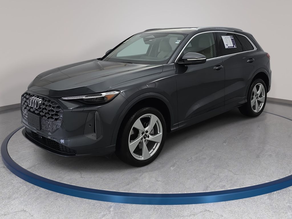 2025 Audi Q5 40 Premium Plus's photo