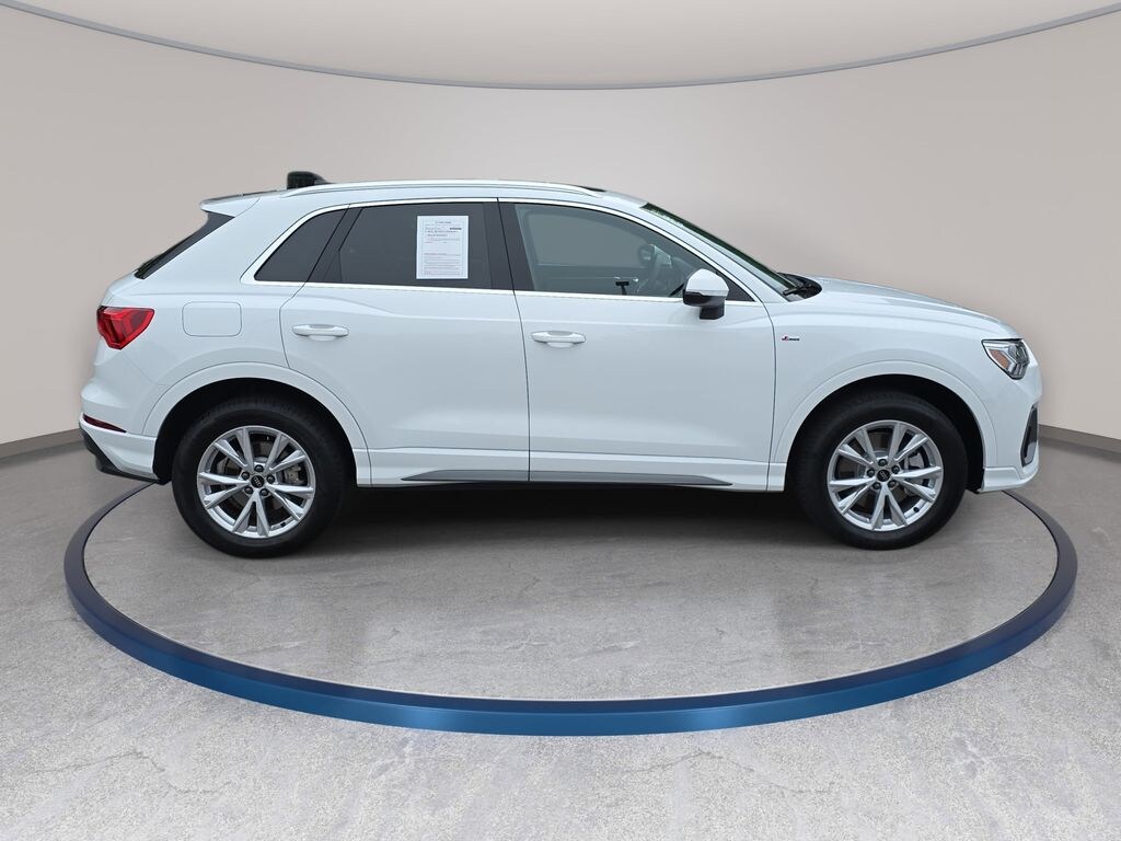 Certified 2025 Audi Q3 Premium SUV