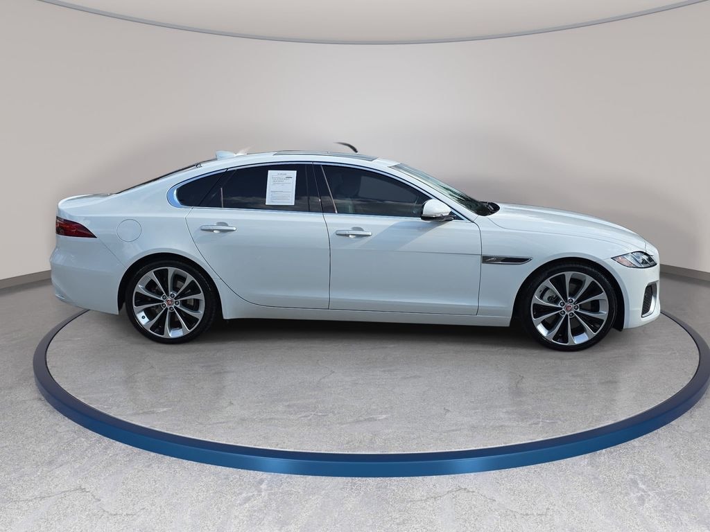 Used 2022 Jaguar XF SE Sedan