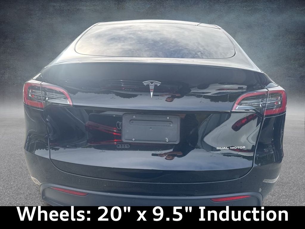 2022 Tesla Model Y Long Range photo 3