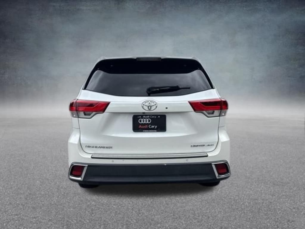 Used 2018 Toyota Highlander Limited Platinum SUV