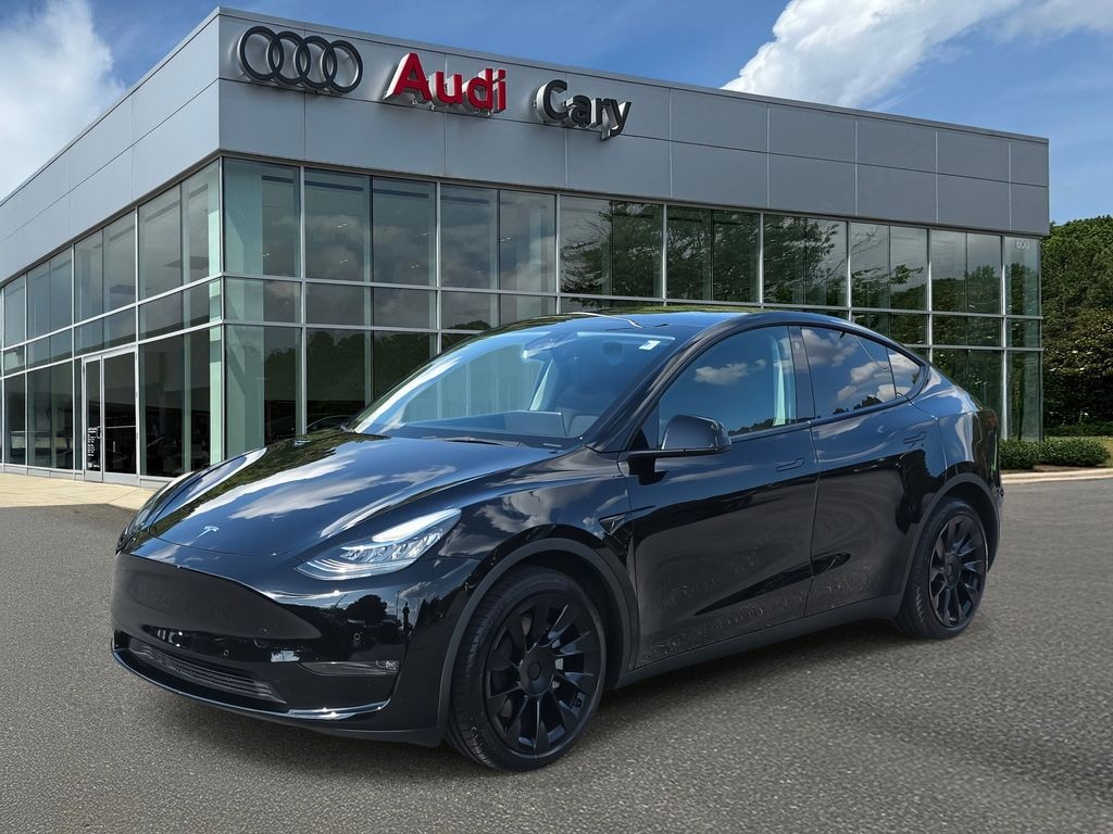 Used 2022 Tesla Model Y Long Range SUV
