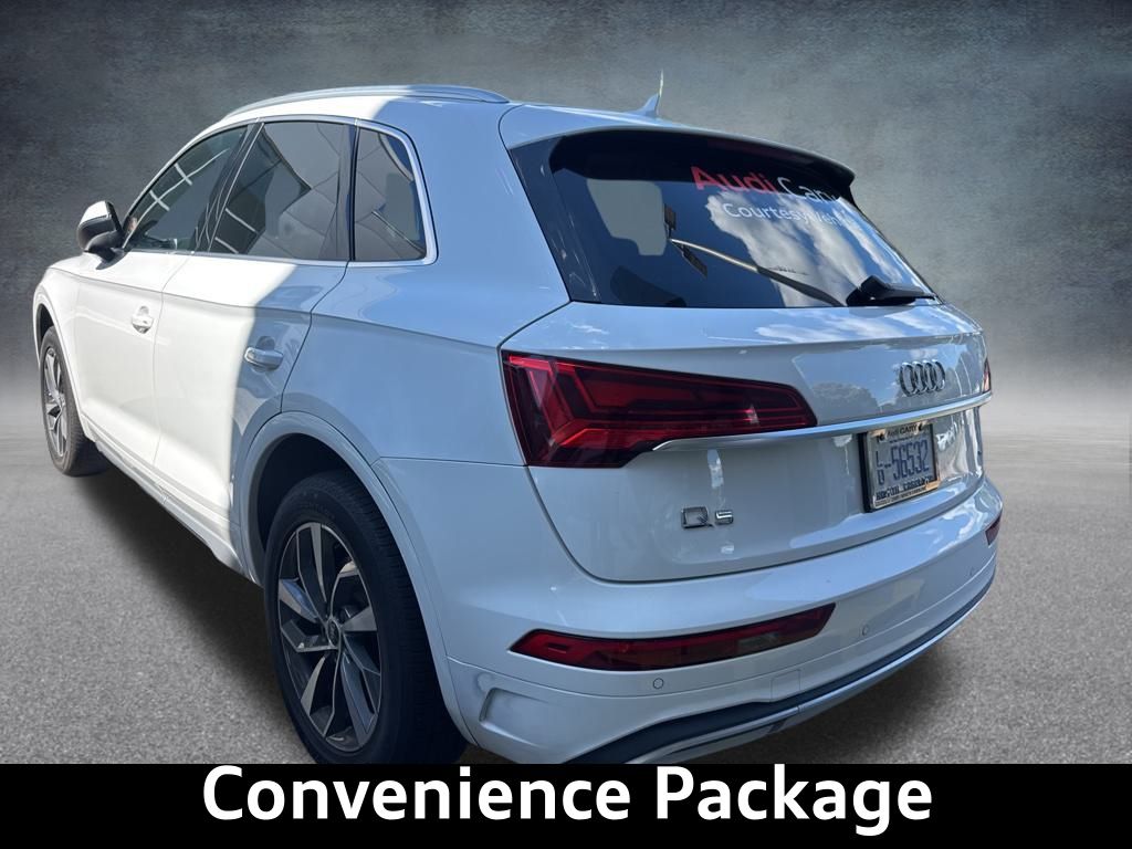 2021 Audi Q5 45 Premium photo 2