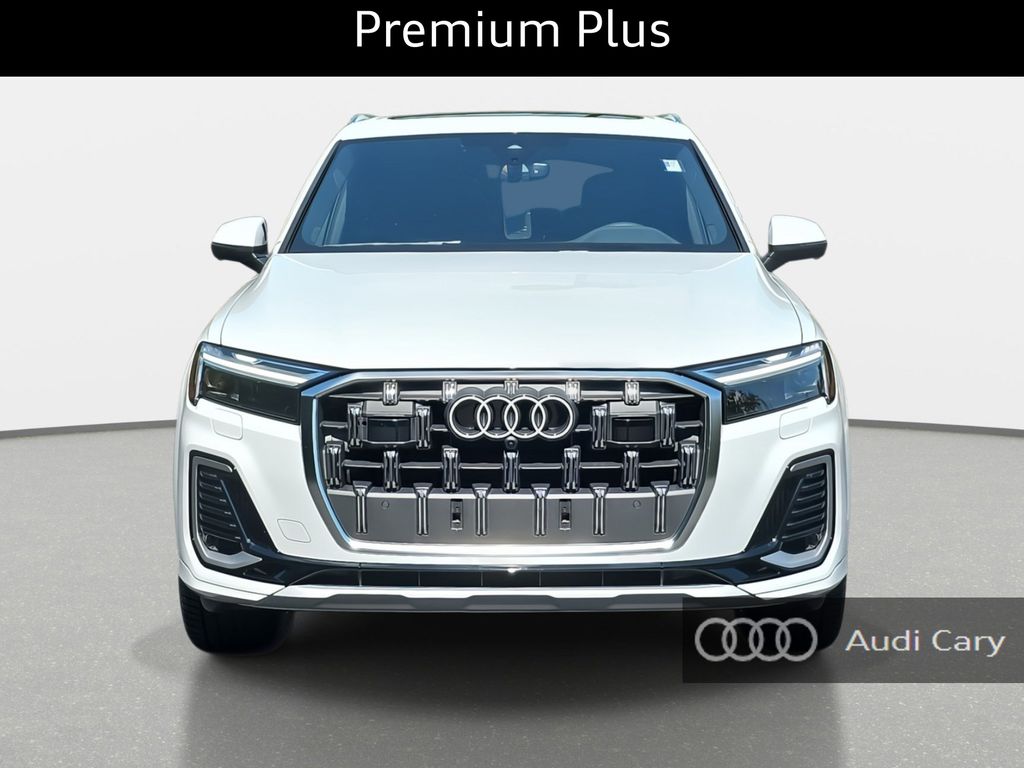 2025 Audi Q7 55 Premium Plus photo 2