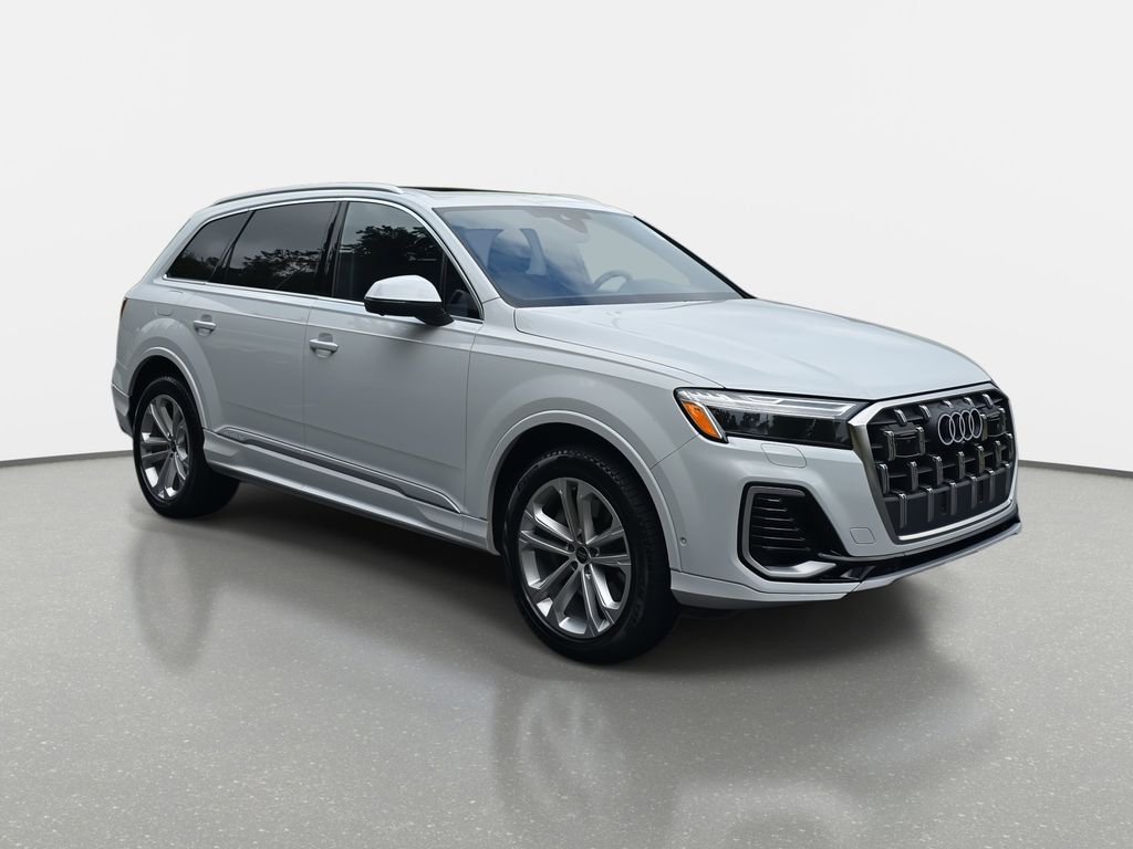 2025 Audi Q7 55 Premium Plus photo 3