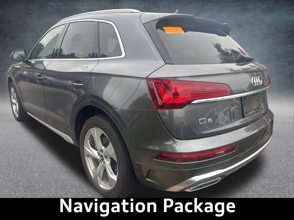 2022 Audi Q5 45 S line Premium Plus photo 2