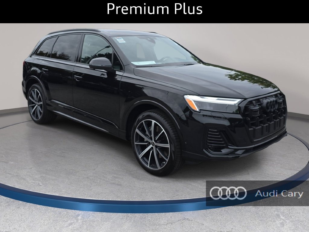 New 2026 Audi Q7 45 Premium SUV