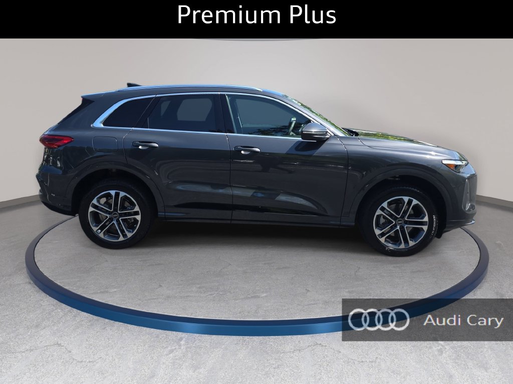 New 2026 Audi Q5 2.0T Premium SUV