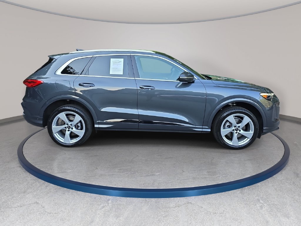 Used 2025 Audi Q5 2.0T Premium SUV