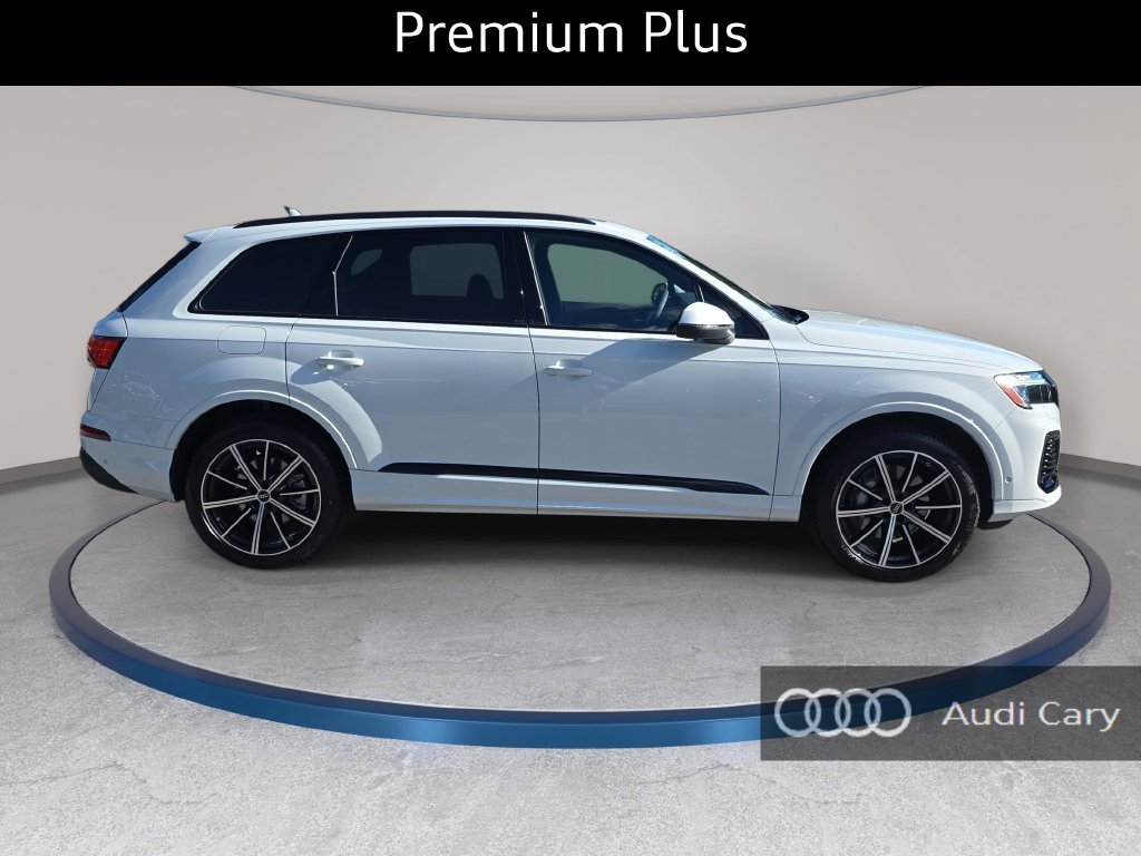 New 2026 Audi Q7 45 Premium SUV