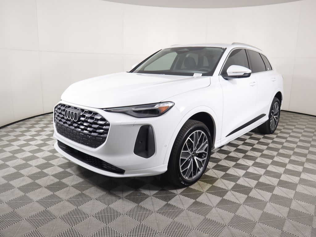 2025 Audi New Q5 Premium Plus's photo