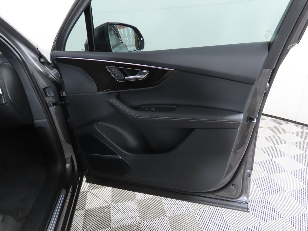 2025 Audi Q7 Premium Plus - Photo 28