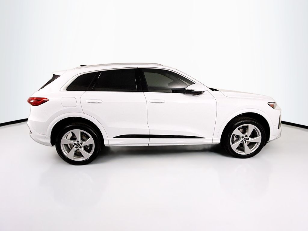 New 2026 Audi Q5 Premium Plus SUV