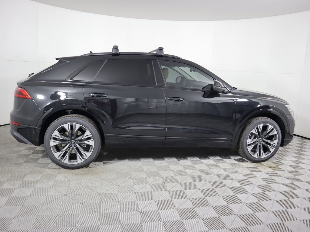 2025 Audi Q8 55 Premium photo 4