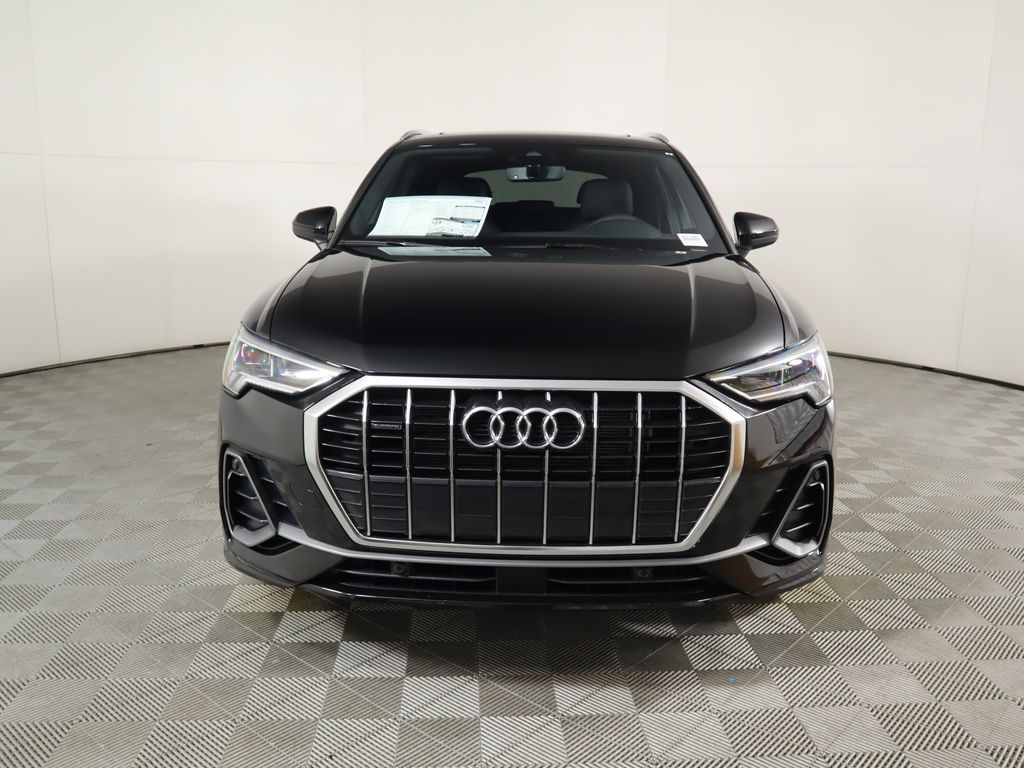 2024 Audi Q3 45 TFSI S line Premium photo 2