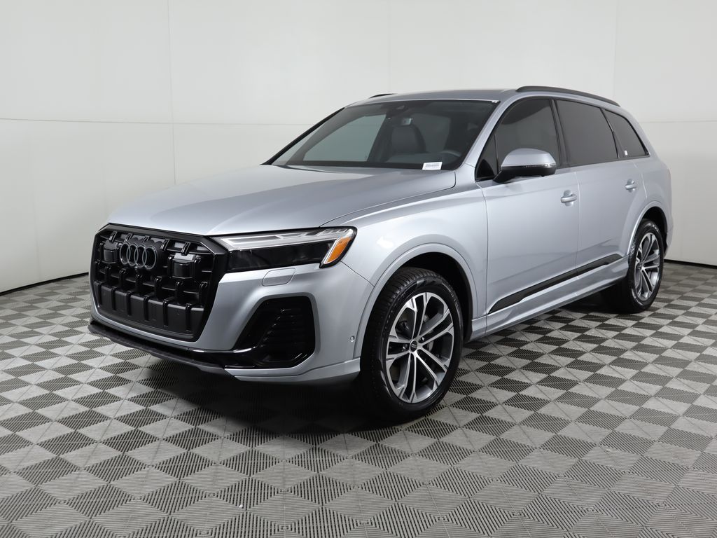 2025 Audi Q7 Premium's photo