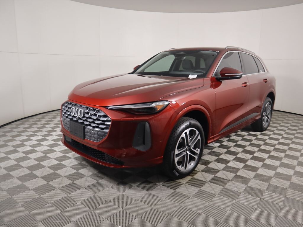 New 2025 Audi Q5 2.0T Premium SUV