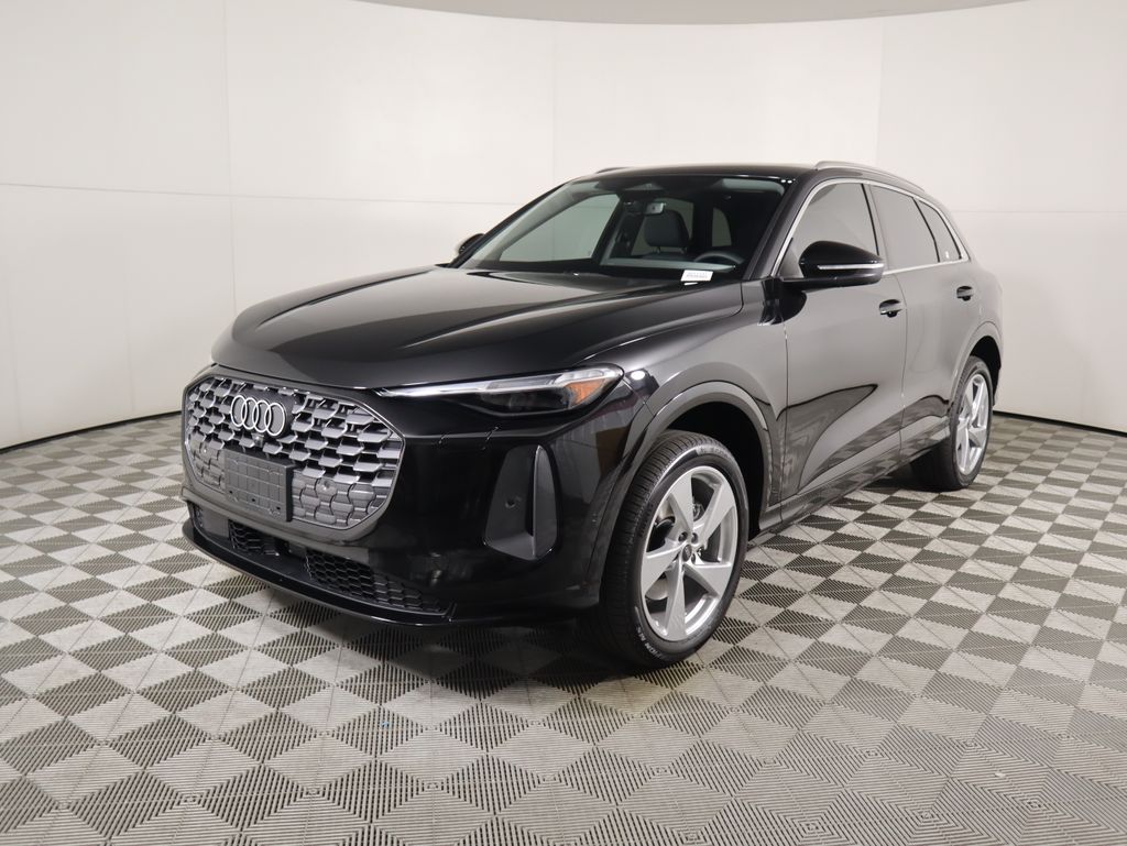 2025 Audi New Q5 Premium Plus's photo