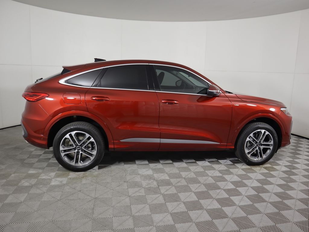 New 2025 Audi Q5 2.0T Premium SUV
